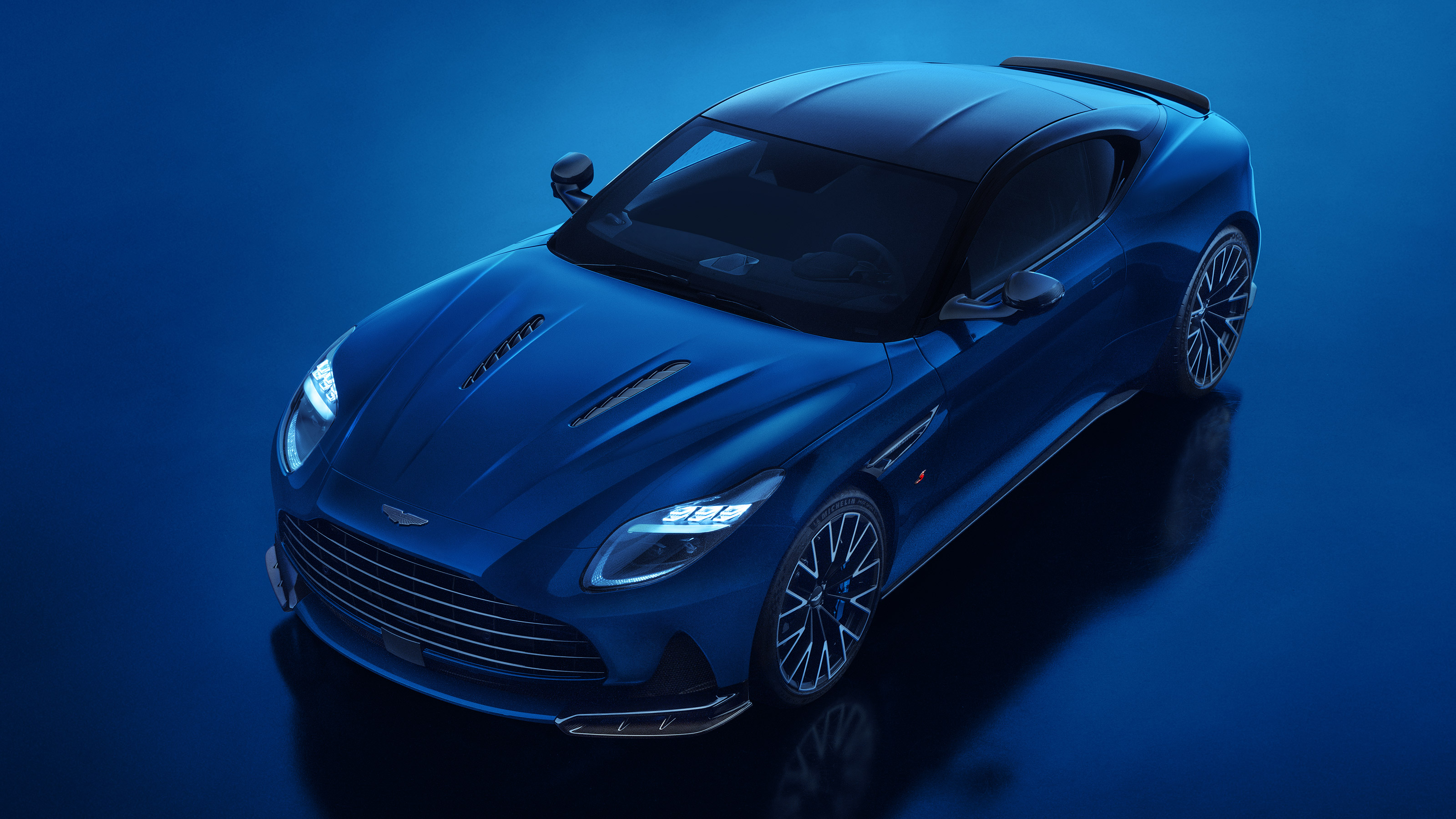 Aston Martin DB12 S - front static