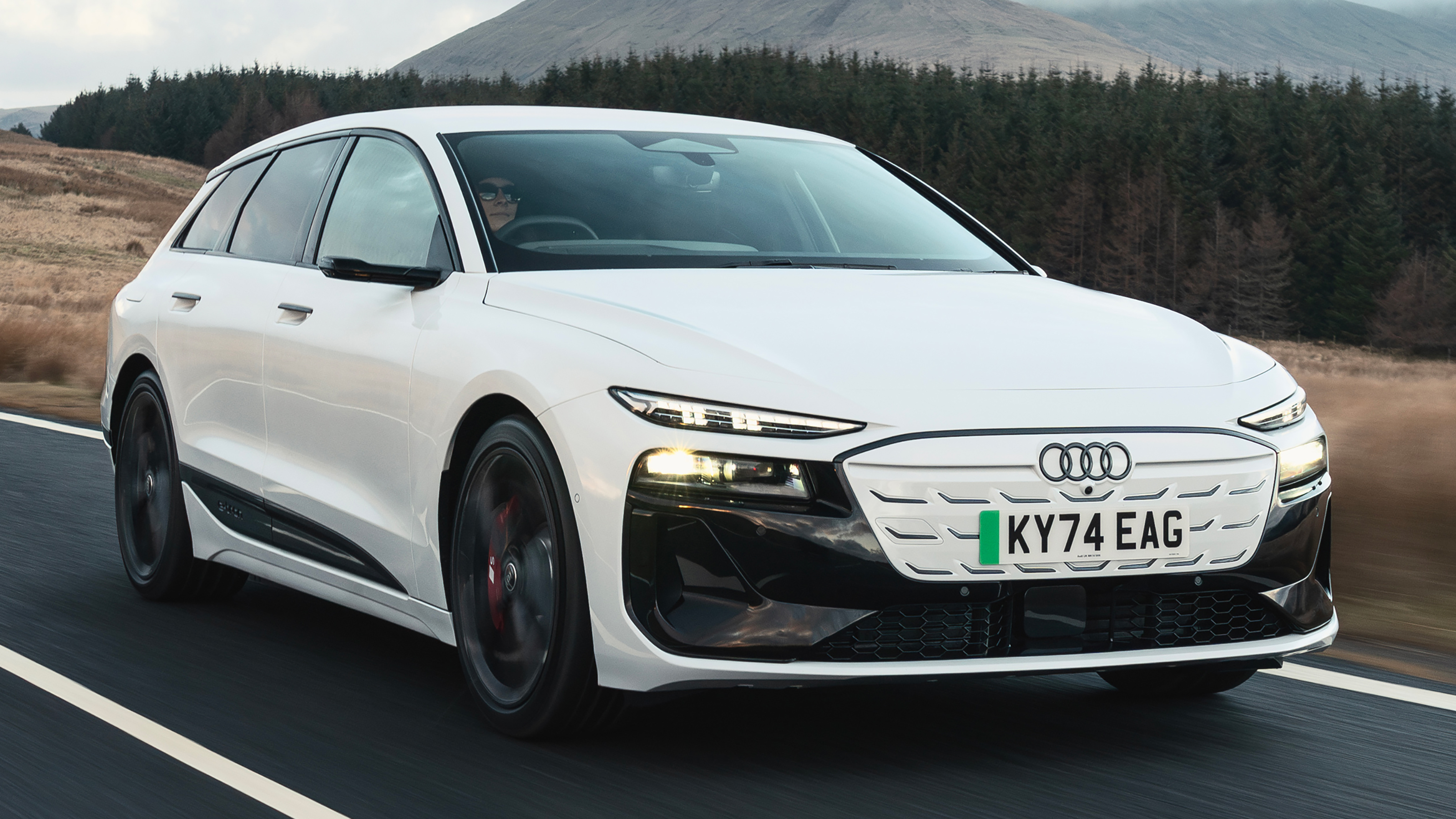 Audi S6 Avant e-tron