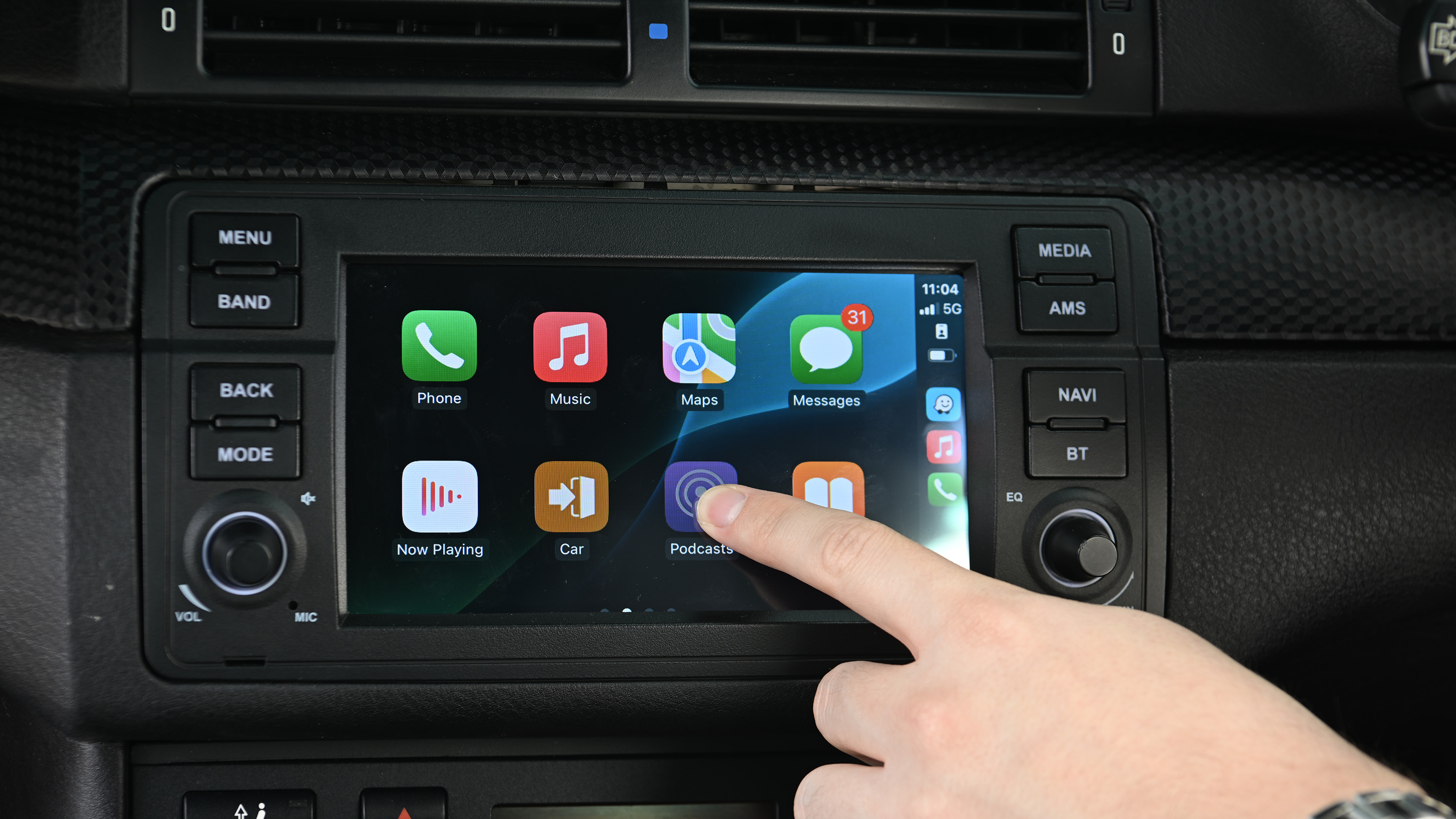 Upgraded eBay BMW 330Ci - infotainment screen 
