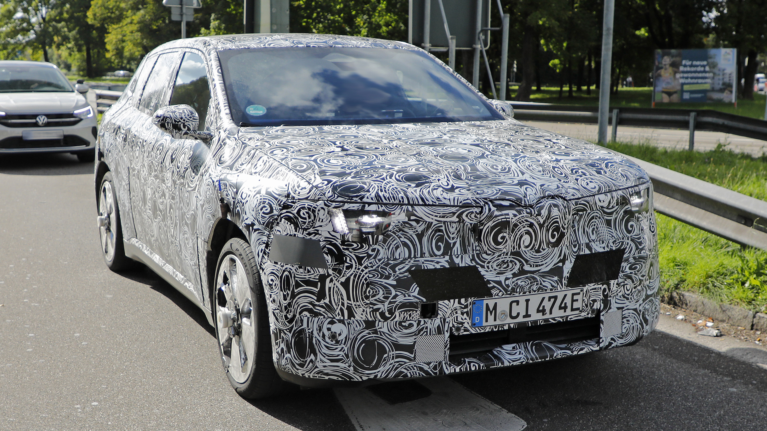 BMW X1 - spyshot 4