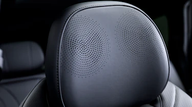 Chery Tiggo 9 - head rest