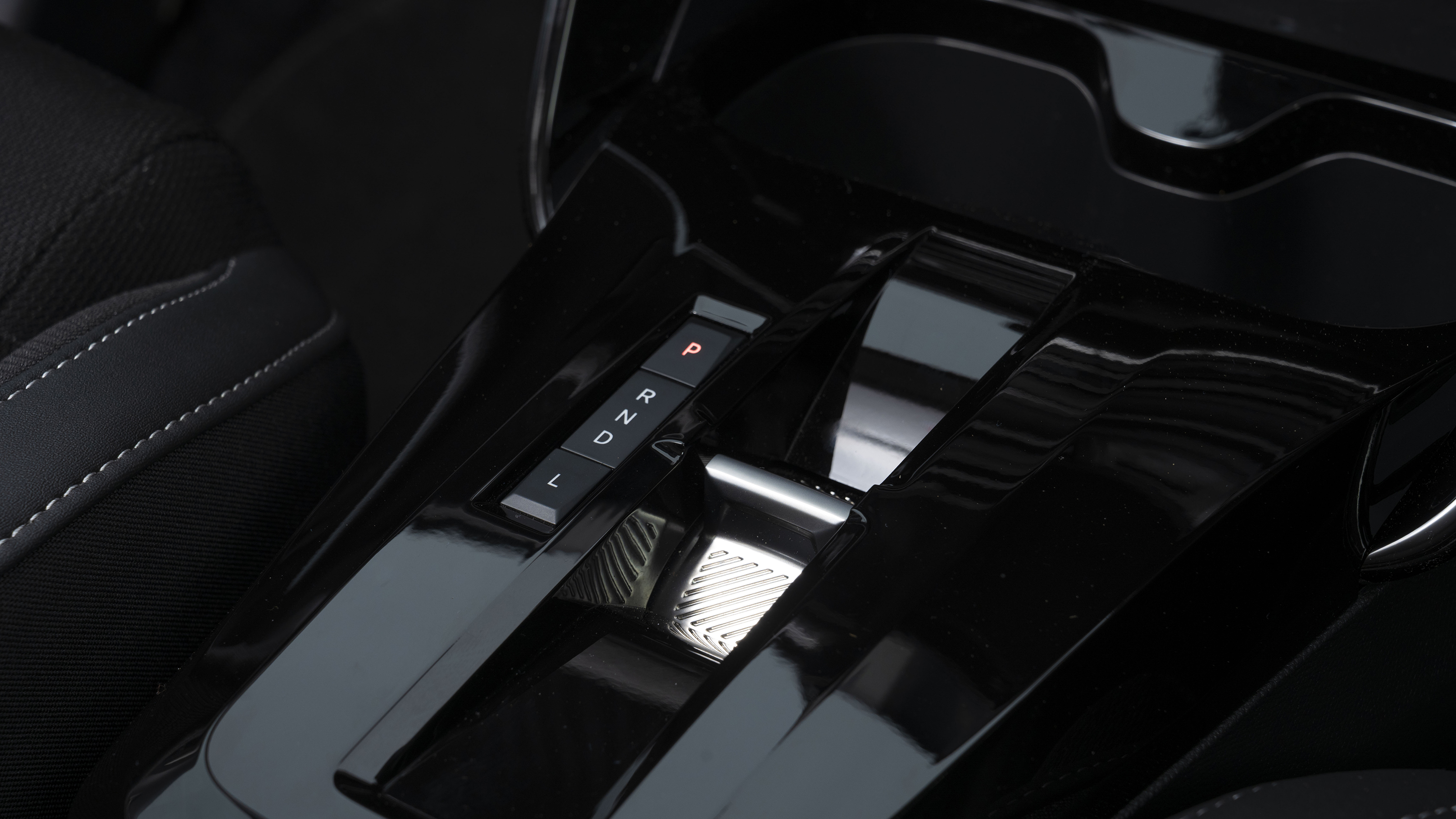 Citroen C3 Aircross being driven in the UK - centre console