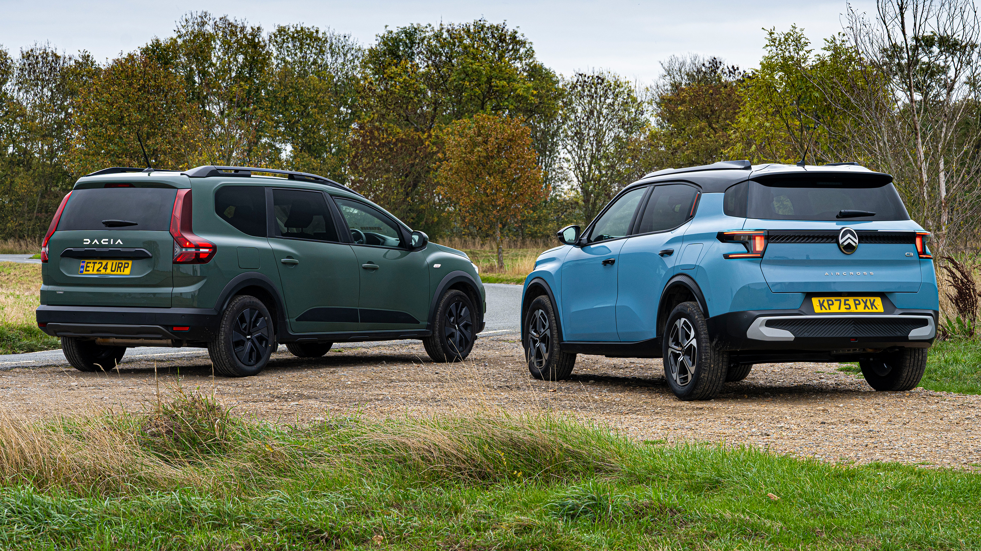 Citroen C3 Aircross vs Dacia Jogger - rear end