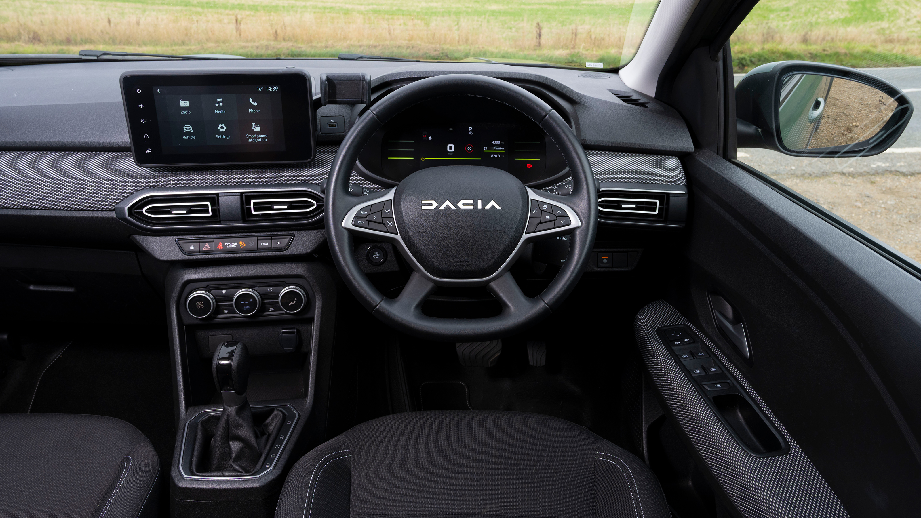 Dacia Jogger - driver view