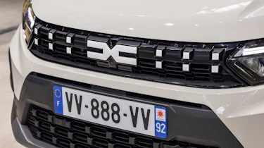 Dacia Jogger facelift - grille