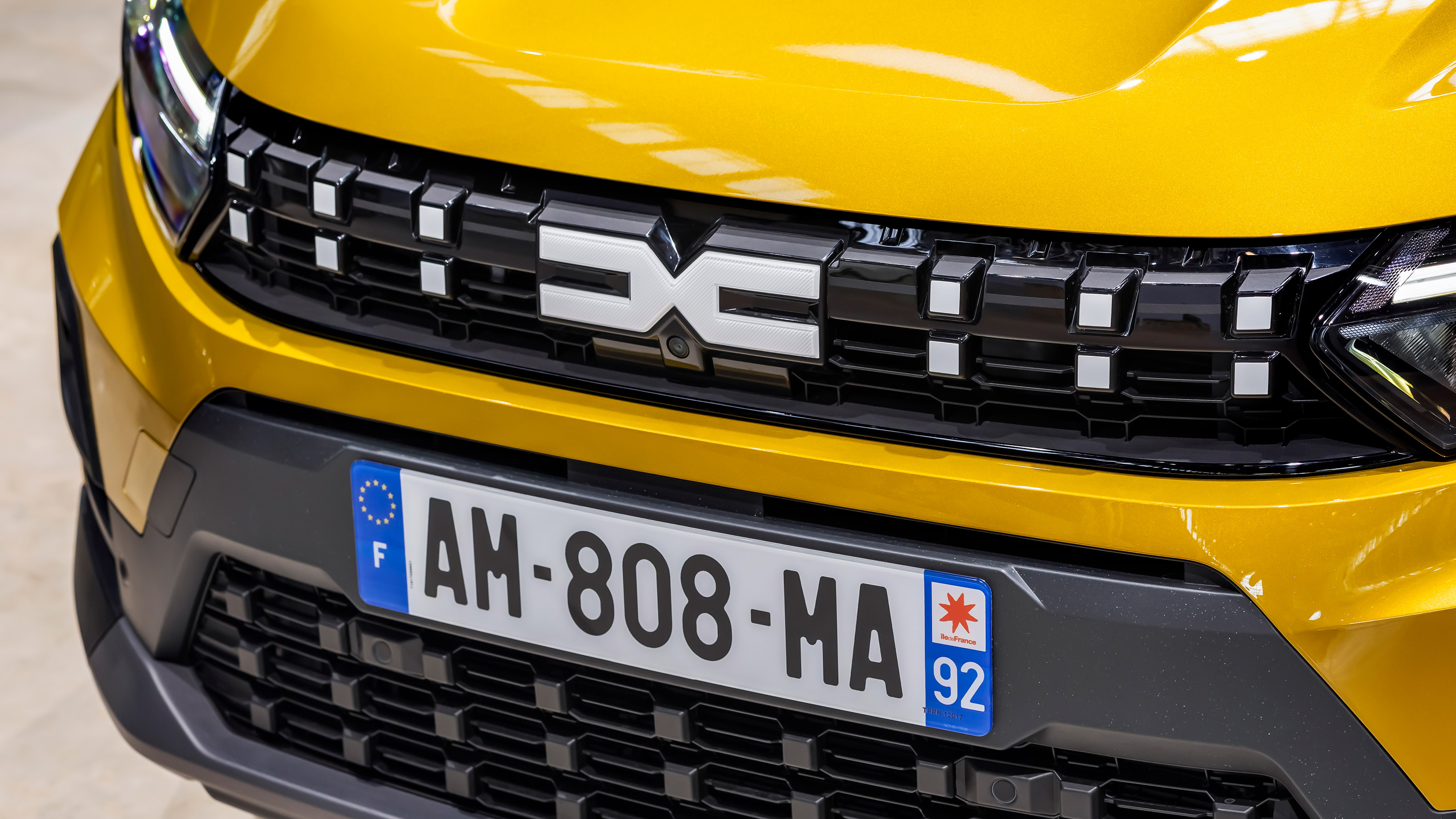 Dacia Sandero Stepway facelift - grille