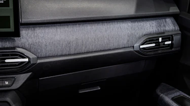 Dacia Sandero facelift - trim