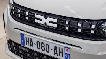Dacia Sandero facelift - grille