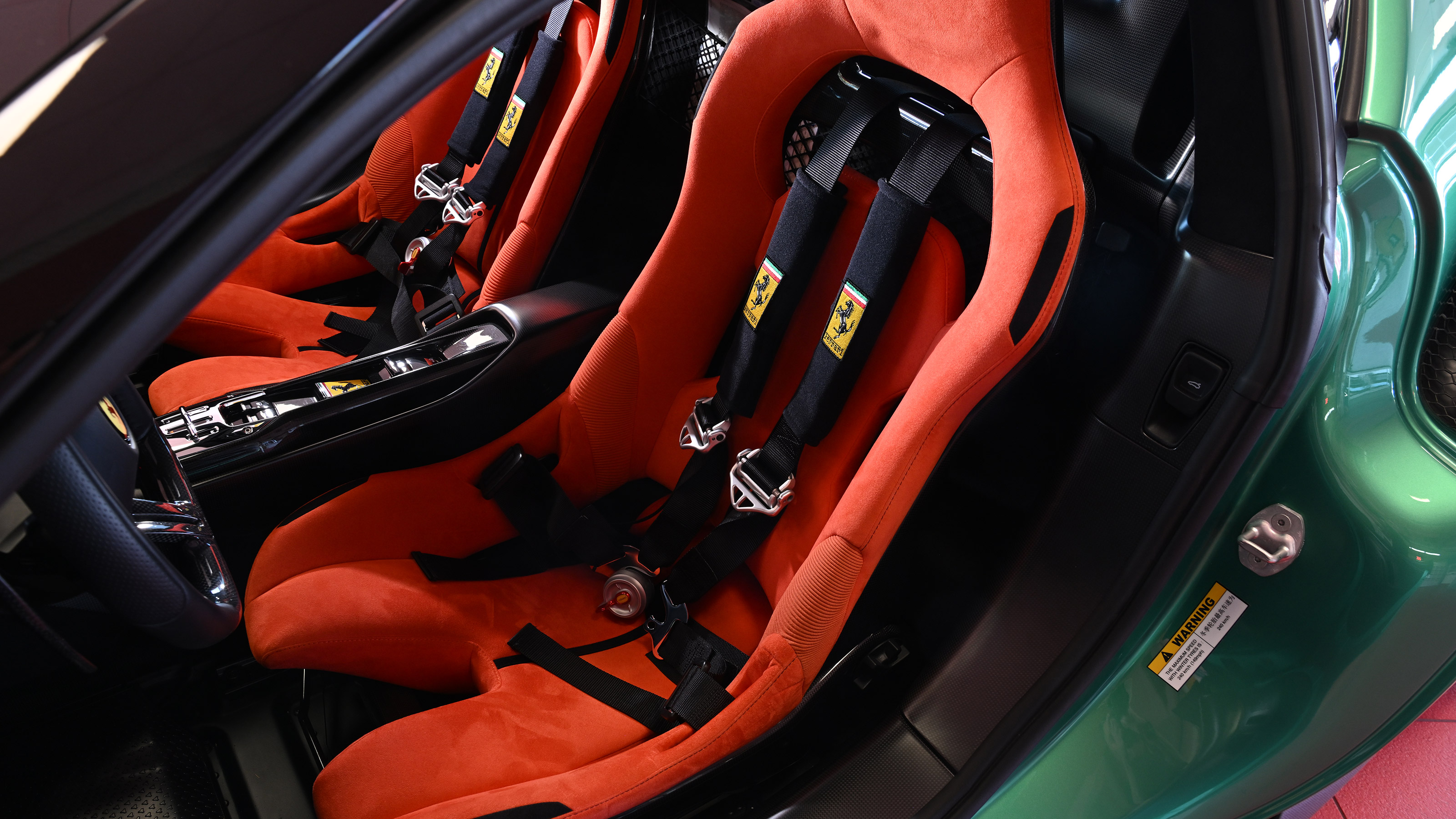 Ferrari 296 Speciale - seat