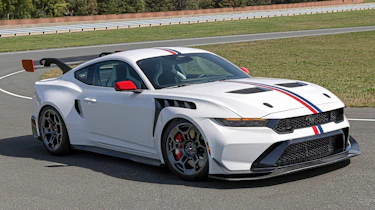 Ford Mustang GTD - front static