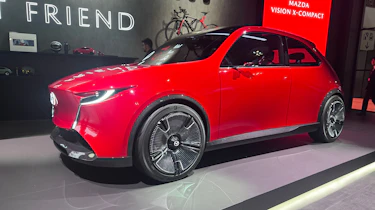 Mazda Vision X-Compact - front angled