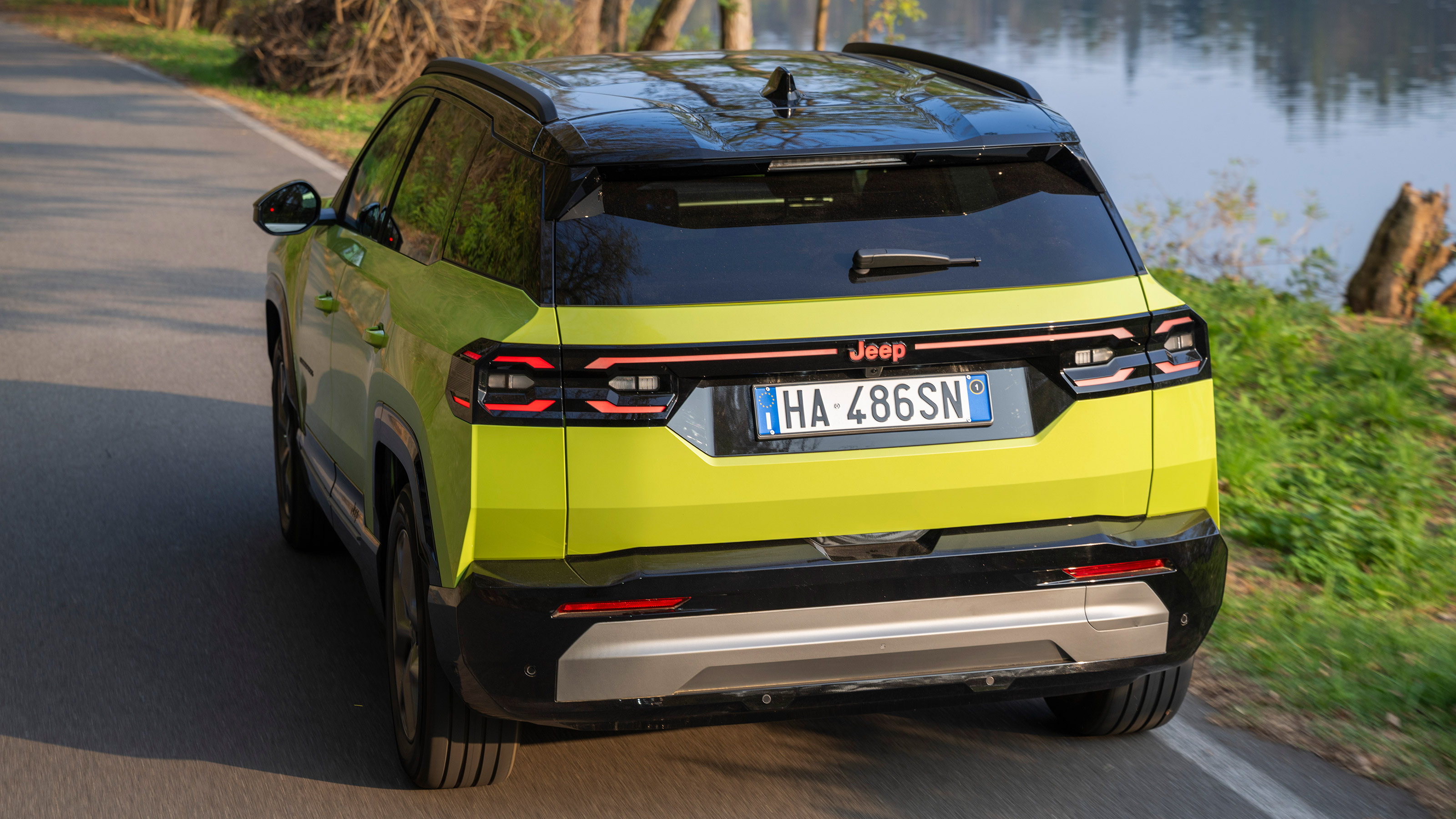 Jeep Compass e-Hybrid - rear