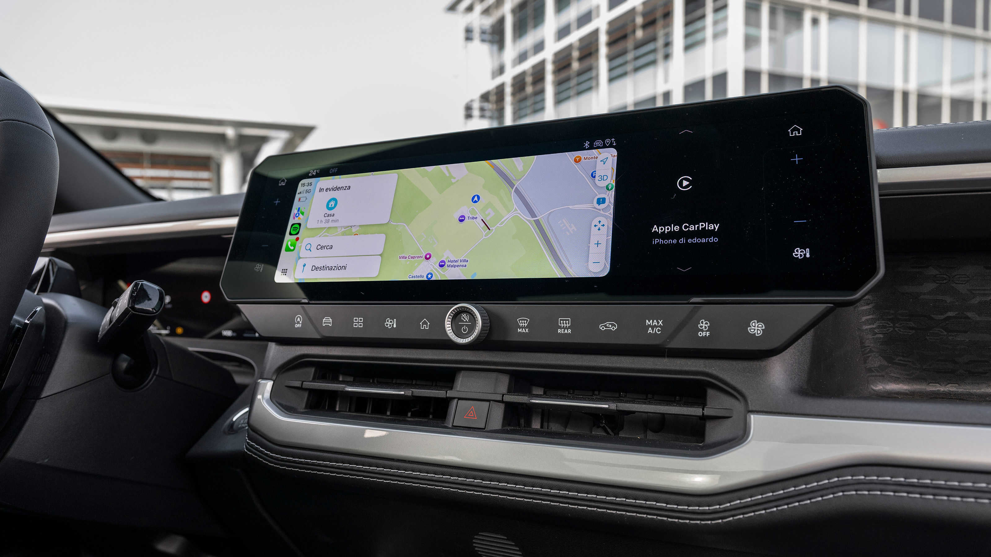 Jeep Compass e-Hybrid - sat-nav