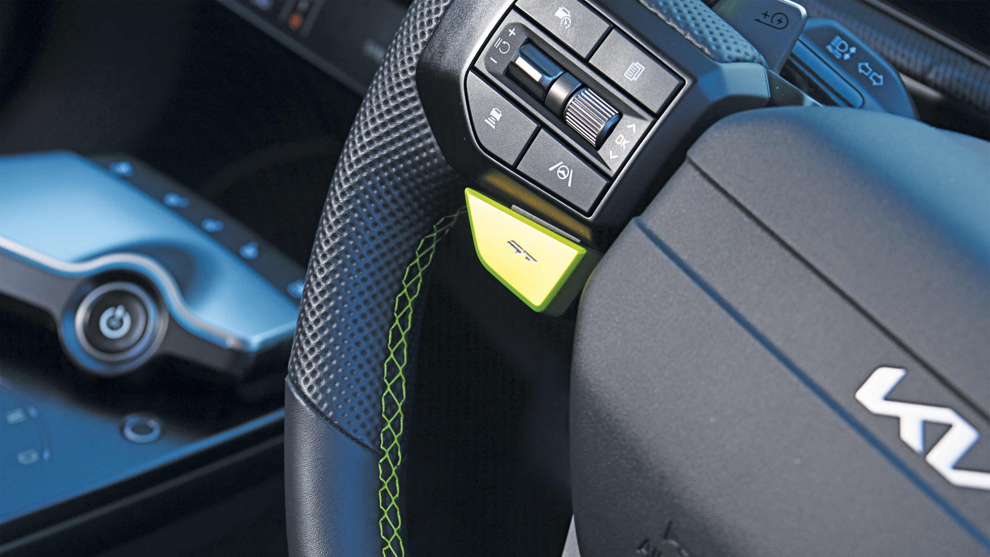 Kia EV6 GT - steering wheel controls