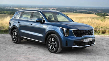 Kia Sorento - front static