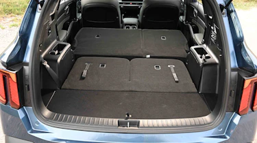 Kia Sorento - rear seats folded