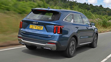Kia Sorento - rear tracking, alternative