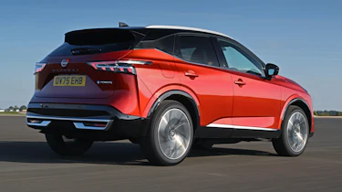 Nissan Qashqai - rear tracking