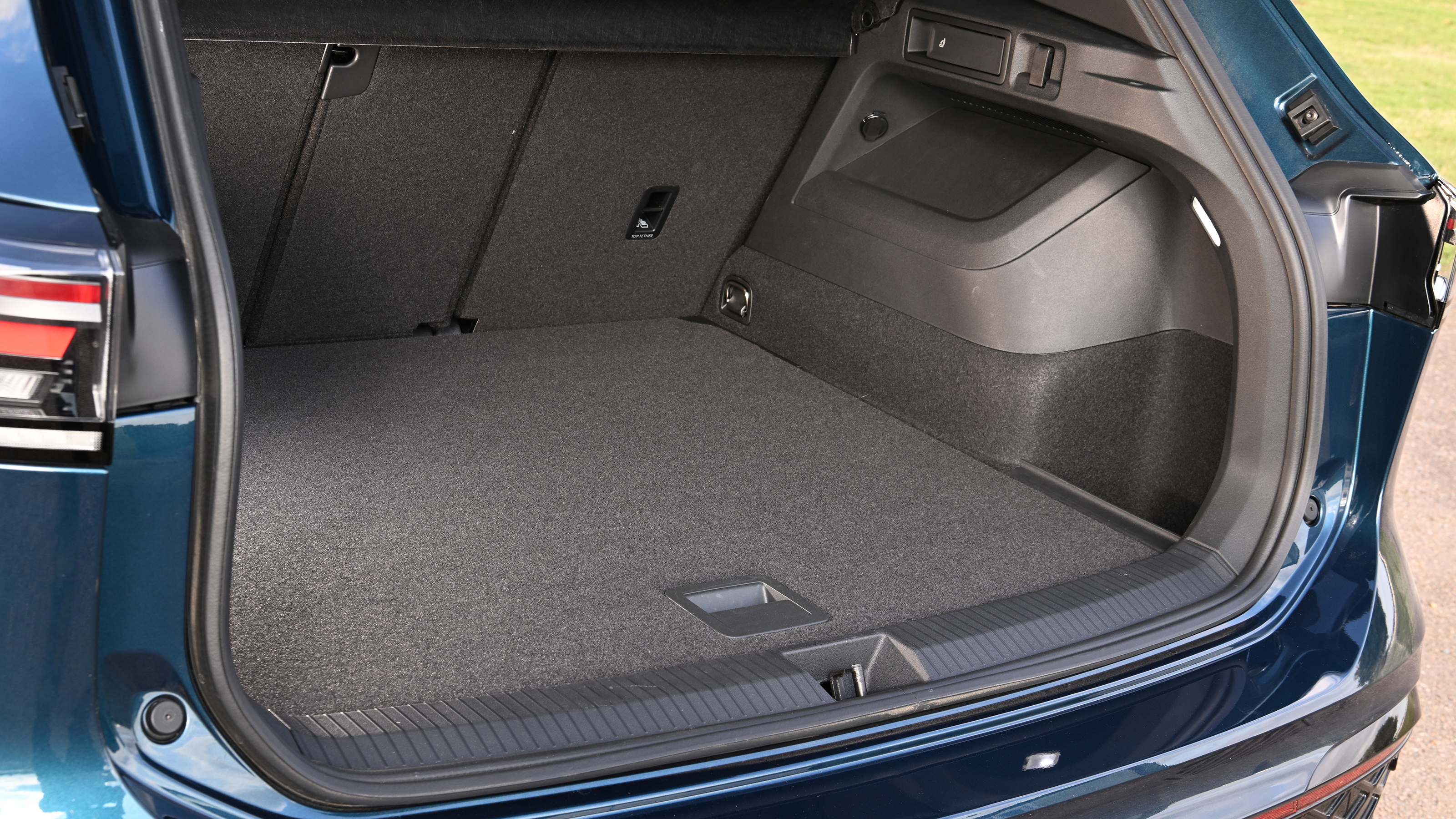 Volkswagen Tiguan - boot