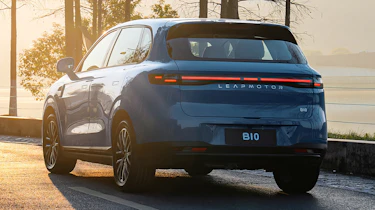 Leapmotor B10 - rear action