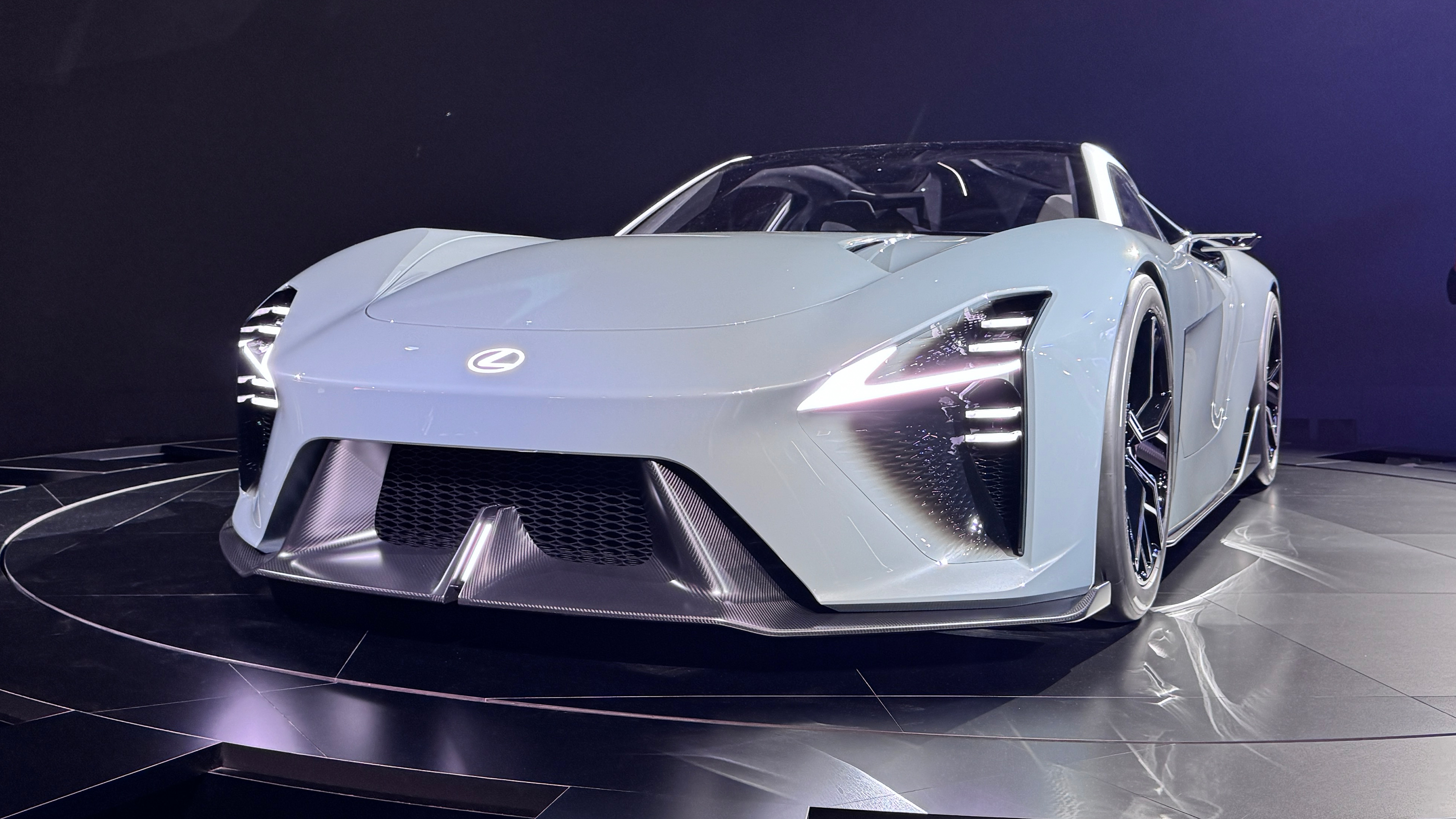 Lexus Sport Concept EV - front static 