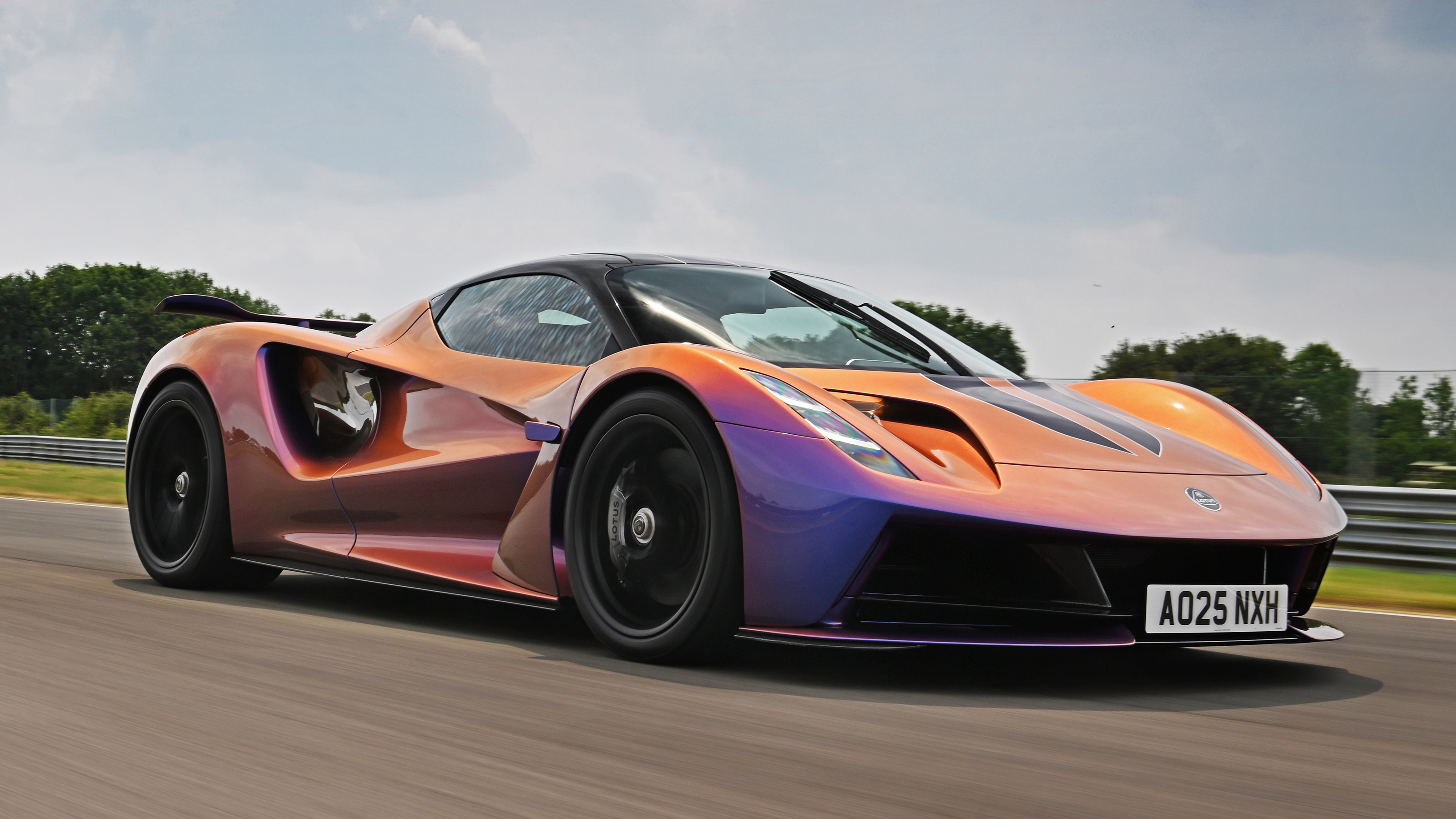 Lotus Evija - front action