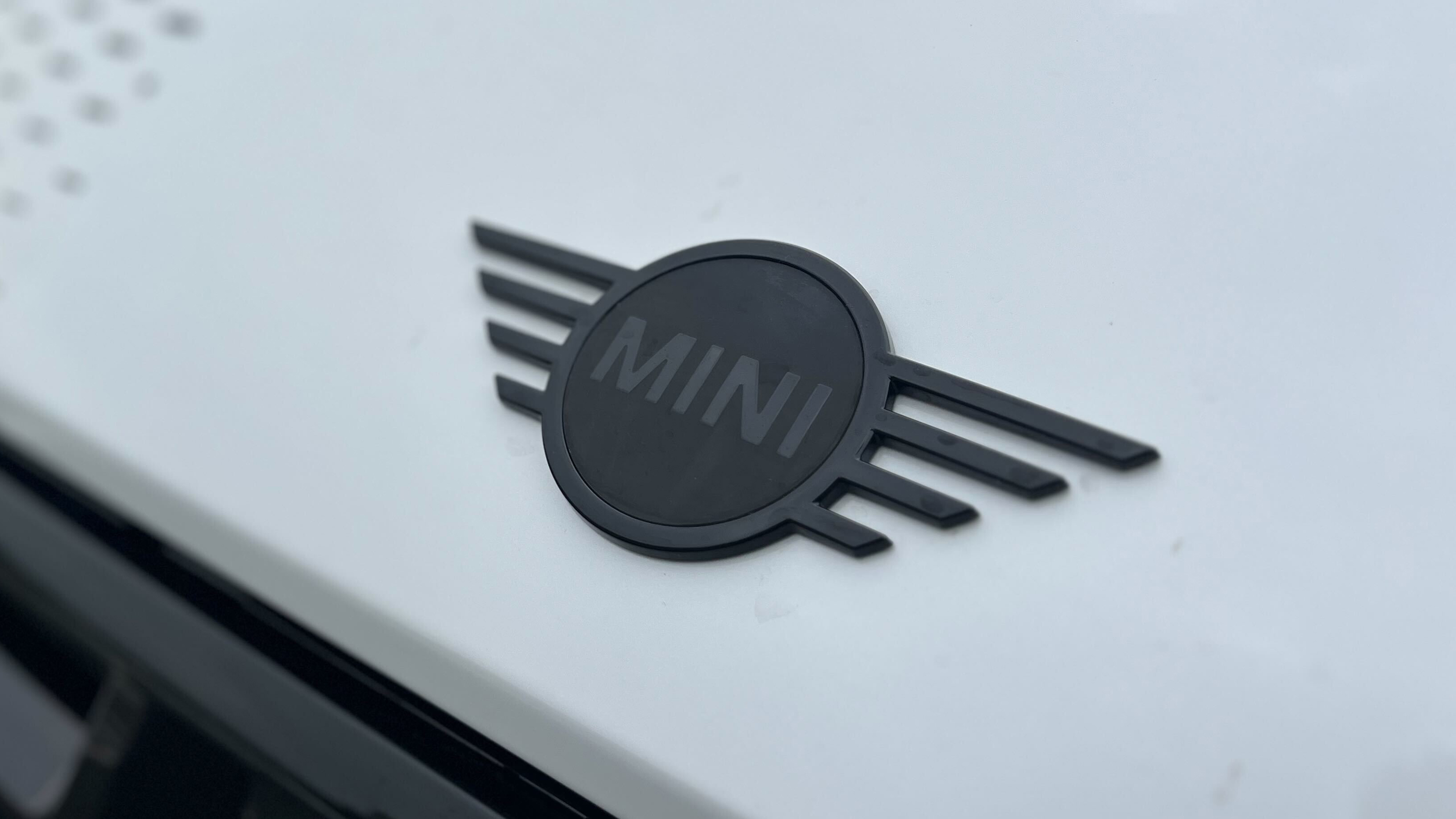 MINI John Cooper Works - MINI badge