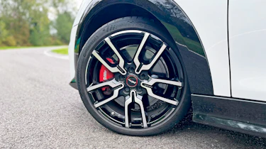 MINI John Cooper Works - front alloy