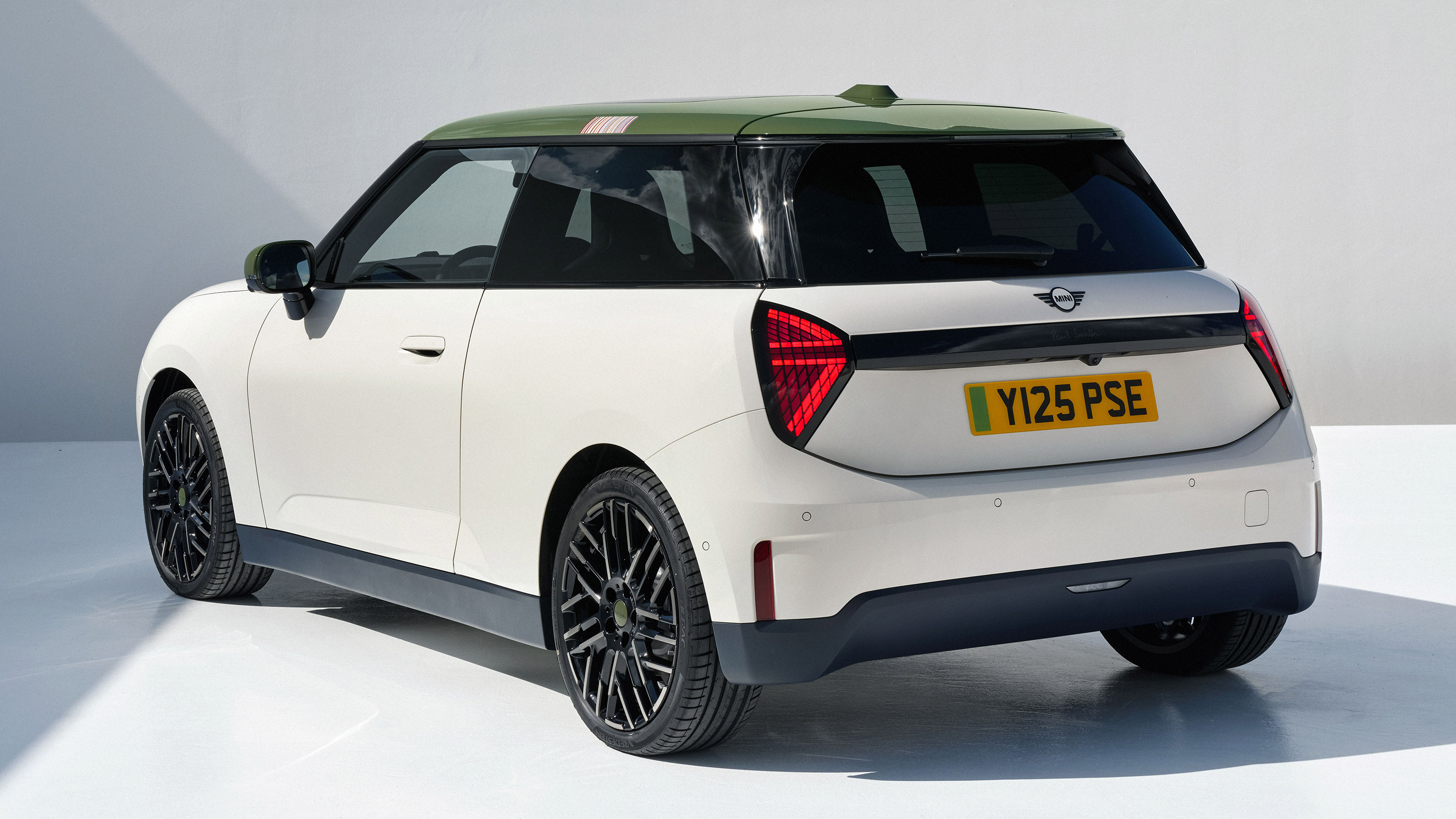 MINI Paul Smith Edition - white rear