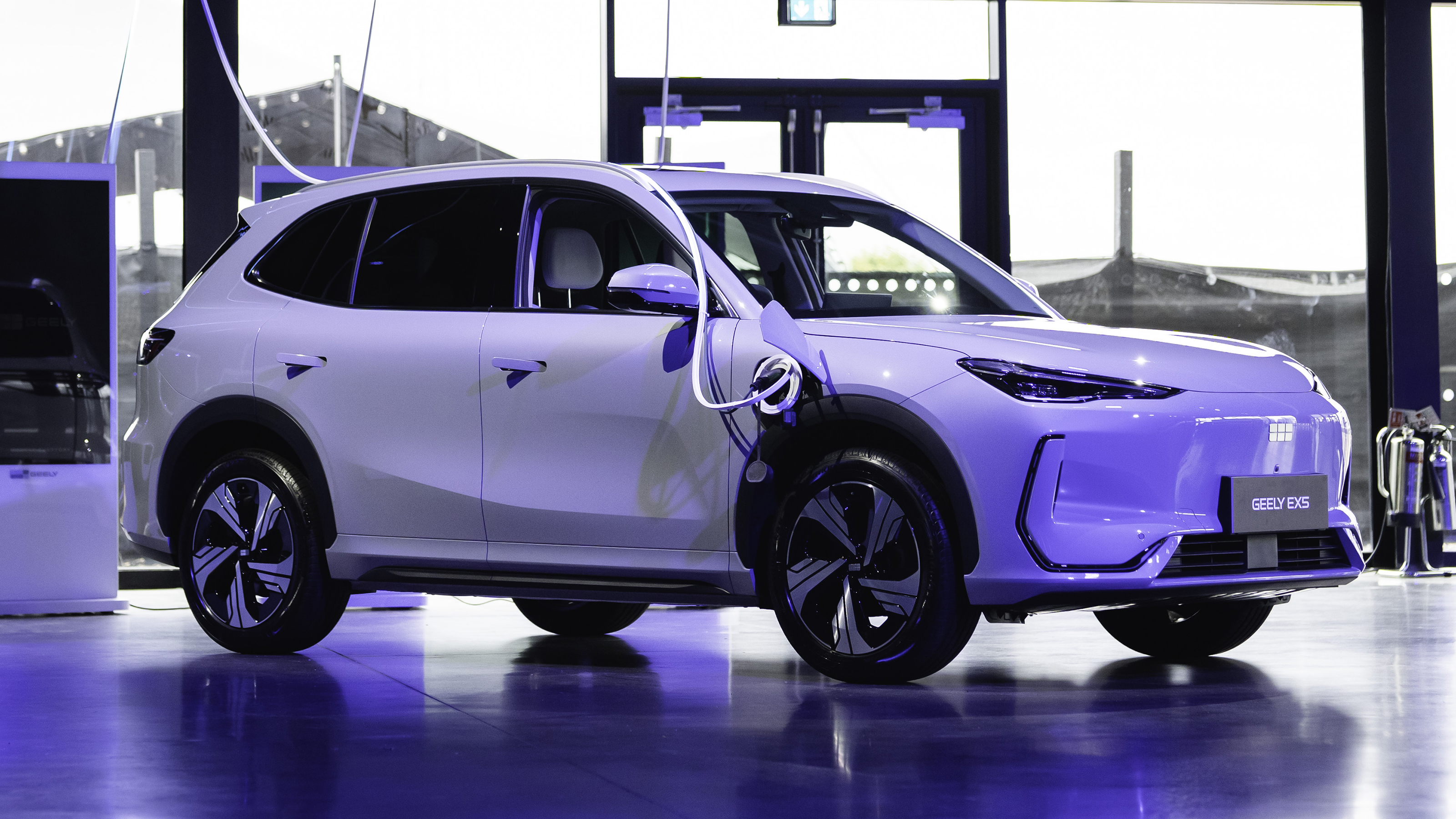 New Geely EX5 launch - side profile 