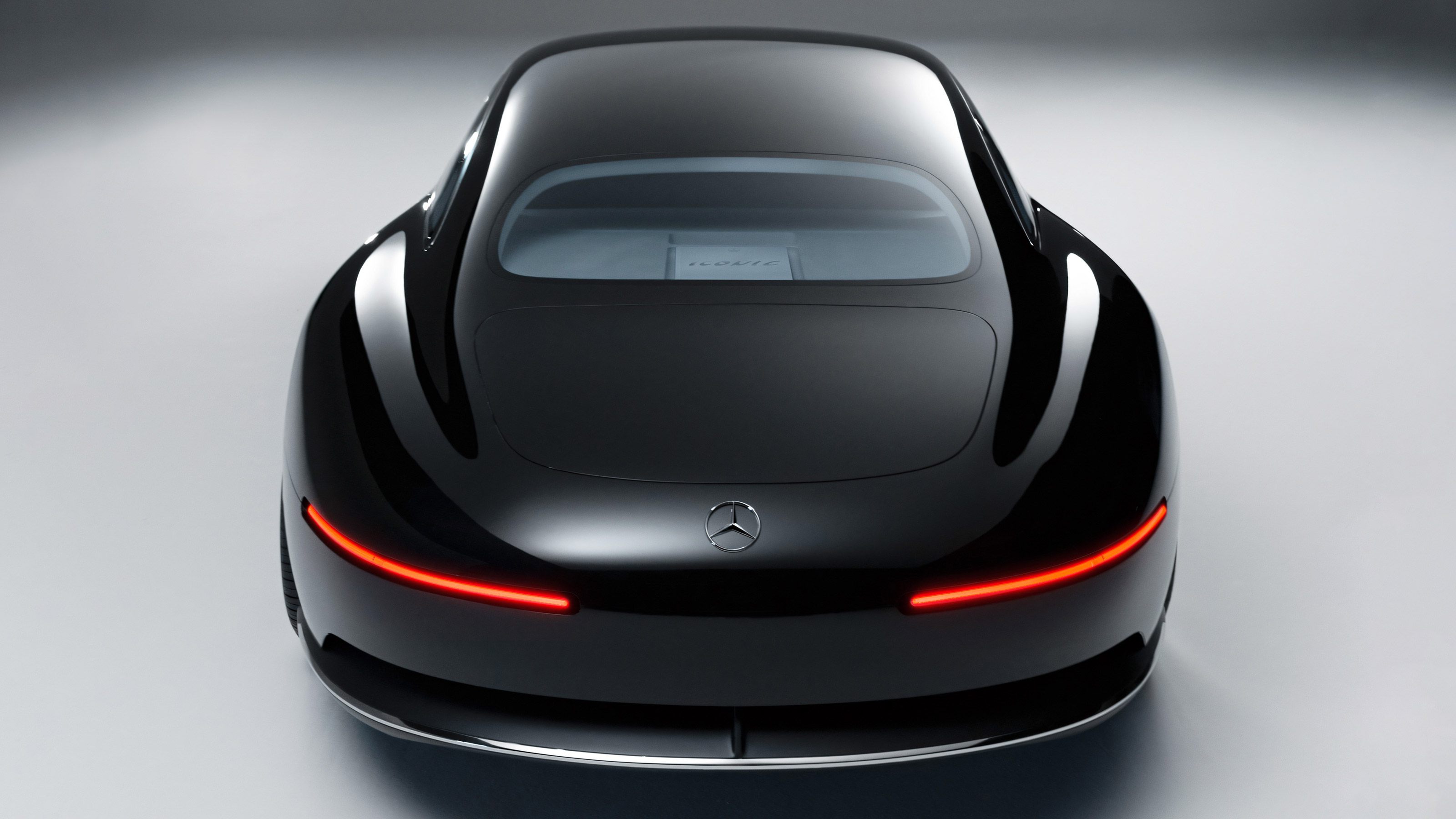 New Mercedes Vision Iconic concept - full rear