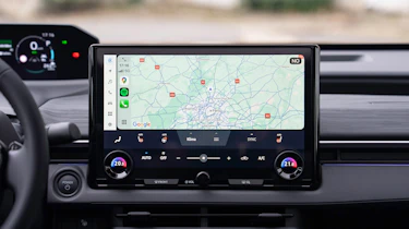 Toyota C-HR+ - screen