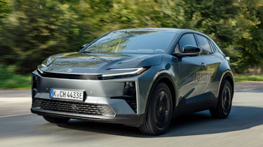Toyota C-HR+ - front