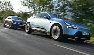 Polestar 4 vs Kia EV6 GT - front 3/4