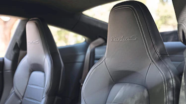 Porsche 911 Turbo S - seats