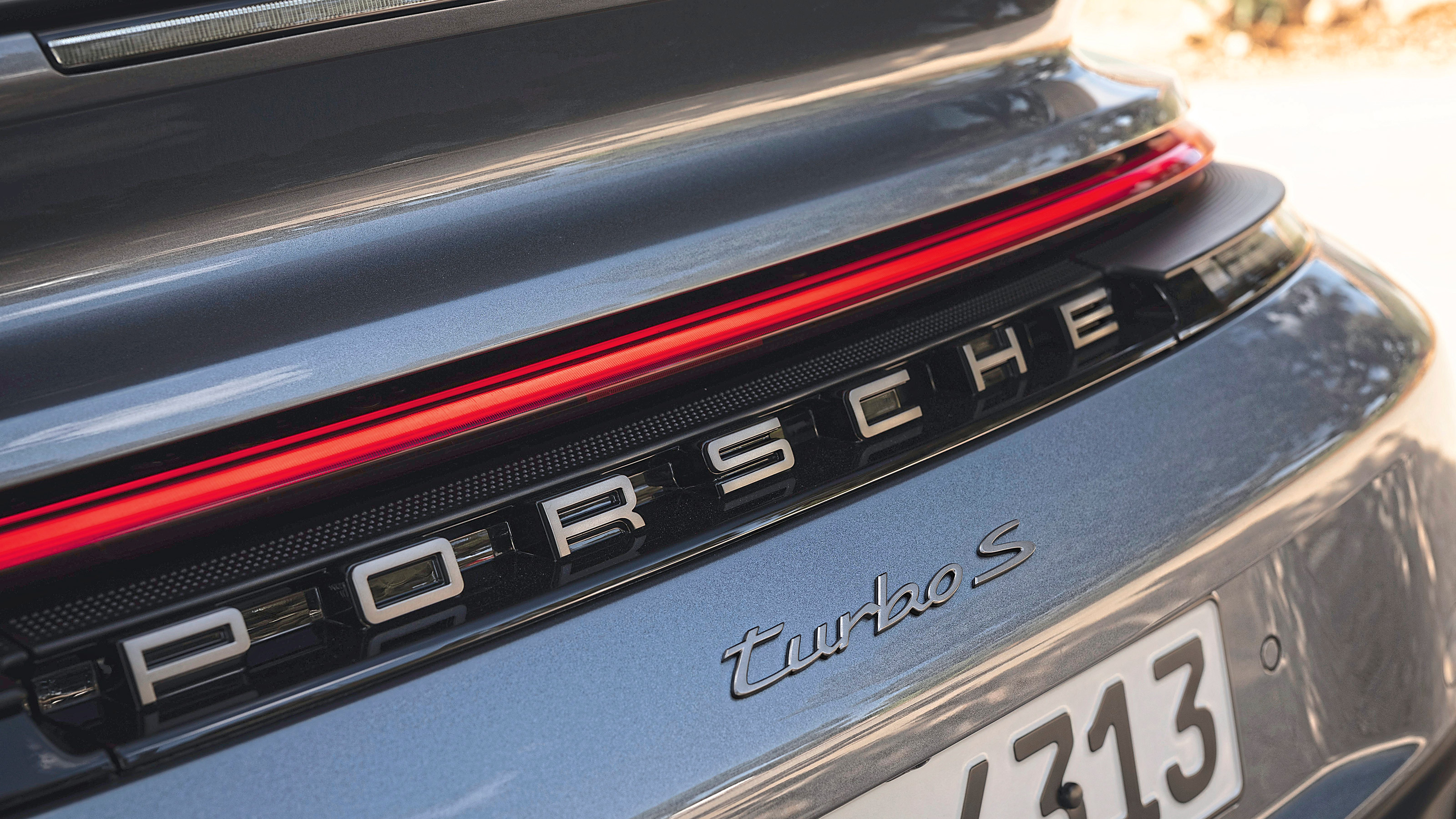 Porsche 911 Turbo S - rear badge