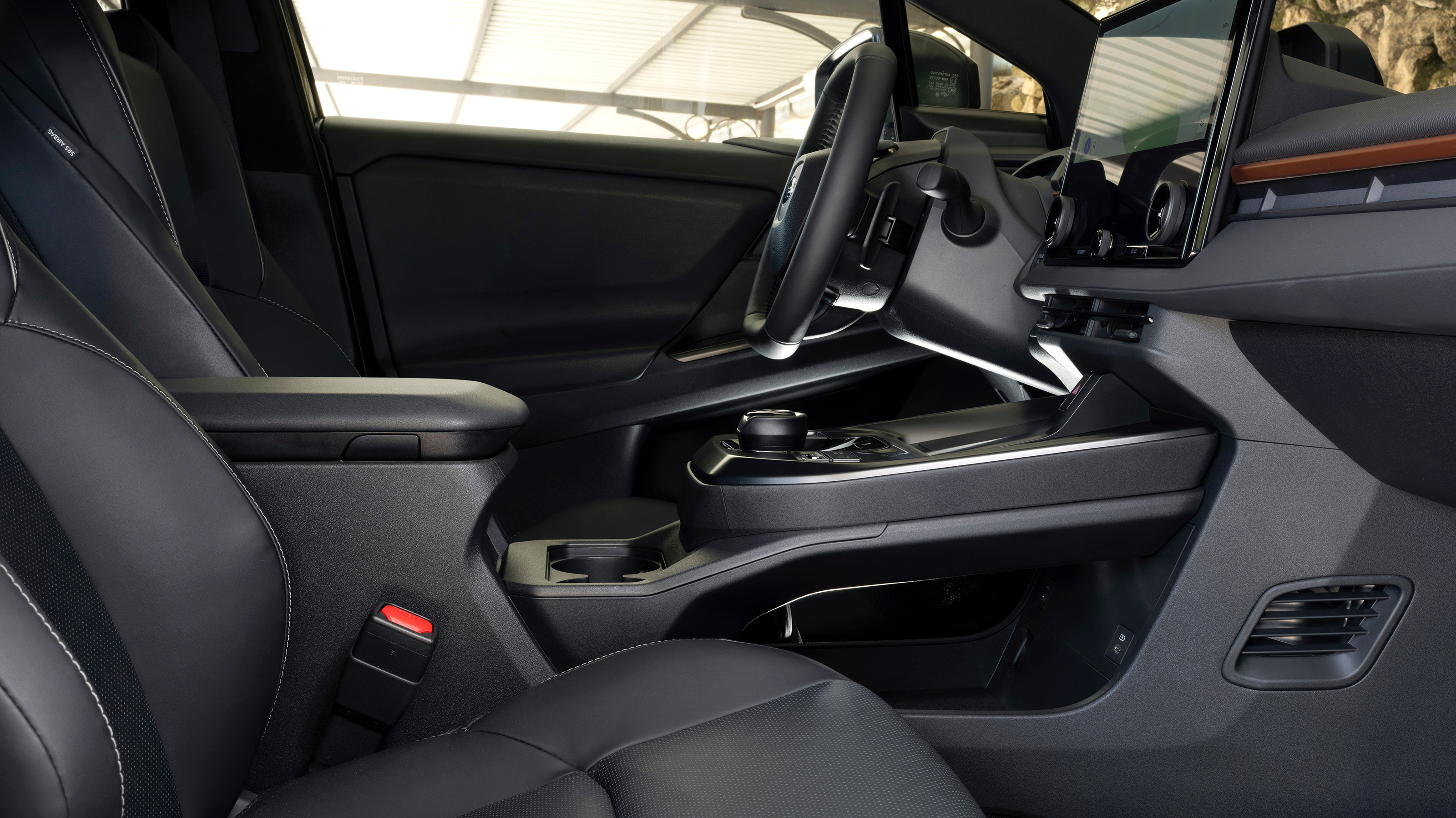 Subaru Uncharted - front seats