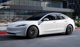Tesla Model 3 Standard - front