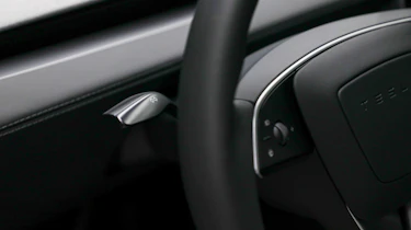 Tesla Model 3 indicator
