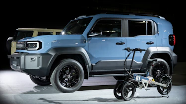 Toyota Land Cruiser FJ - blue front angled