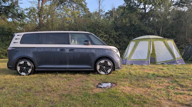 Volkswagen ID. Buzz LWB long-term - side of car with tent