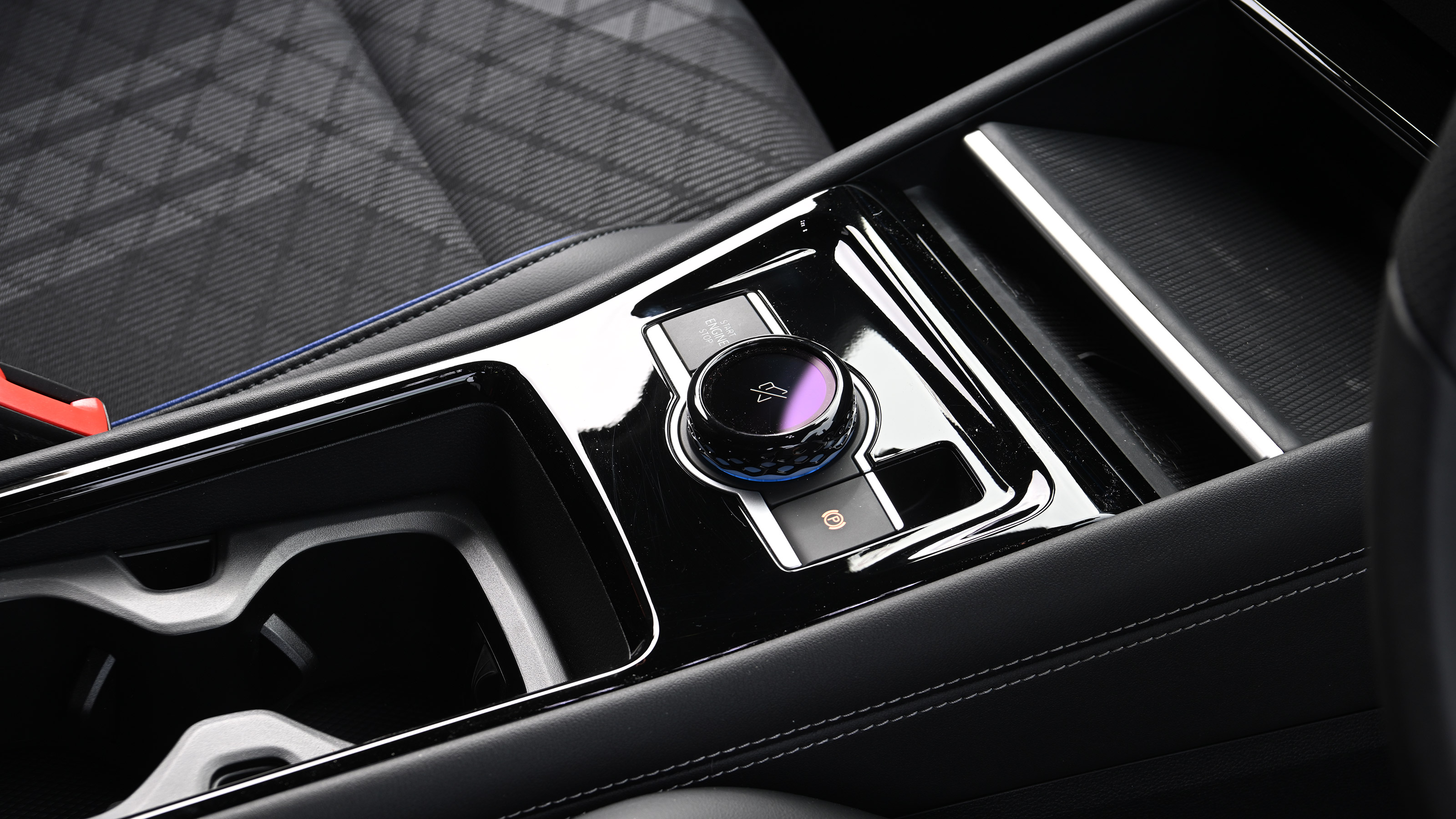 Volkswagen Tayron - centre console