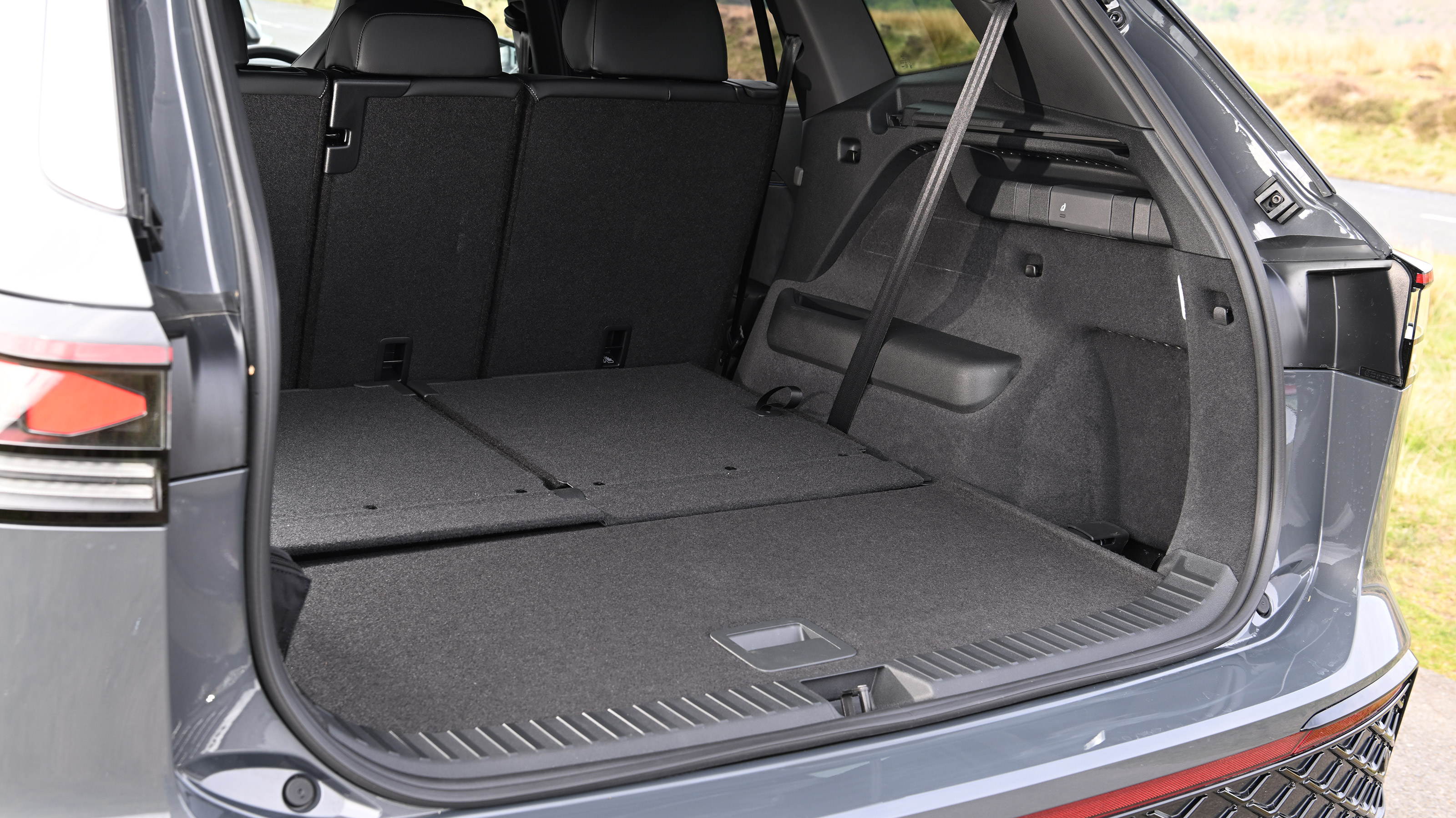 Volkswagen Tayron - boot seats down