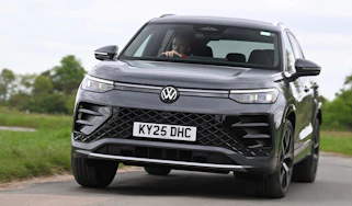 Volkswagen Tayron - front action
