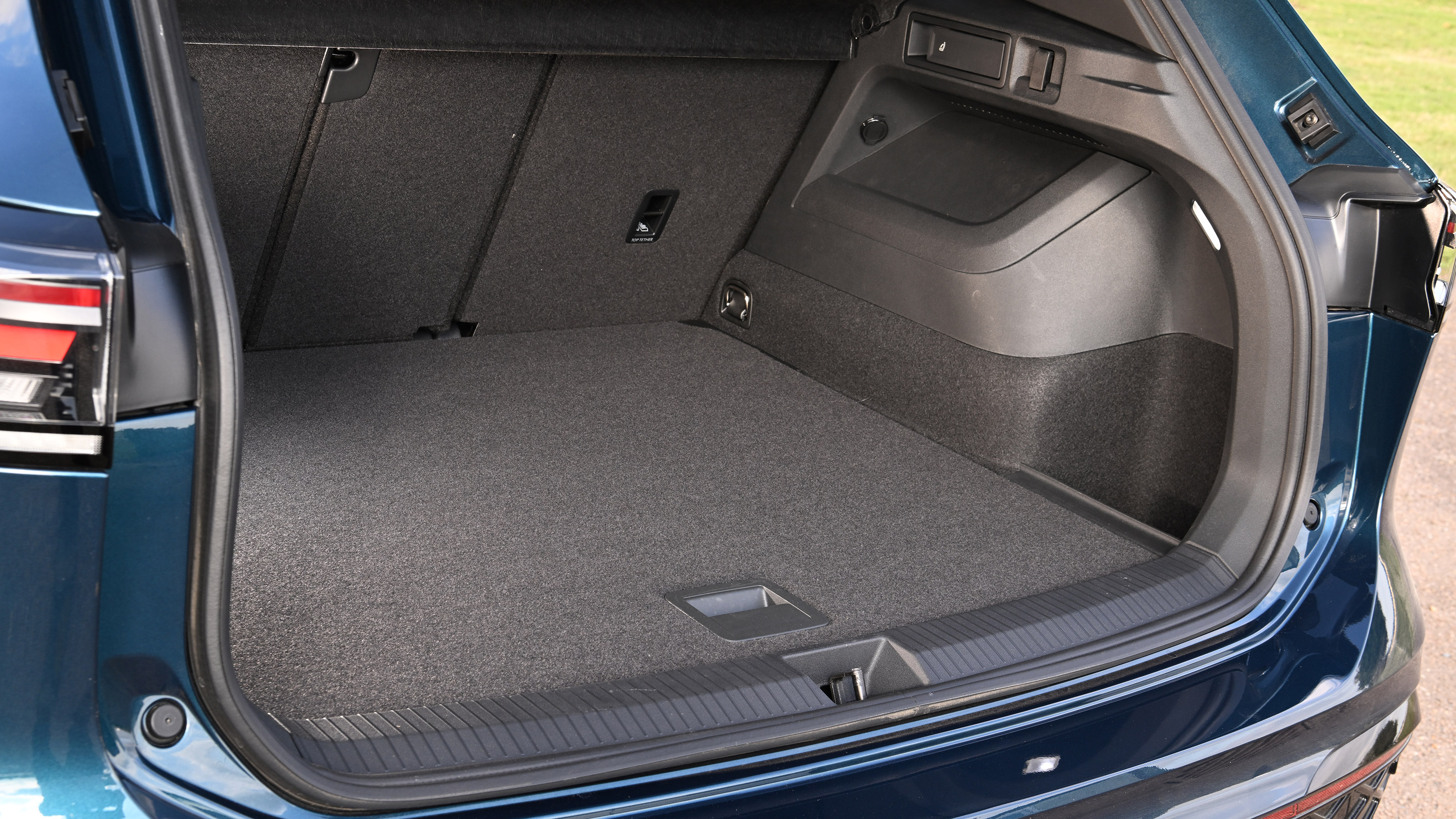 Volkswagen Tiguan UK - boot