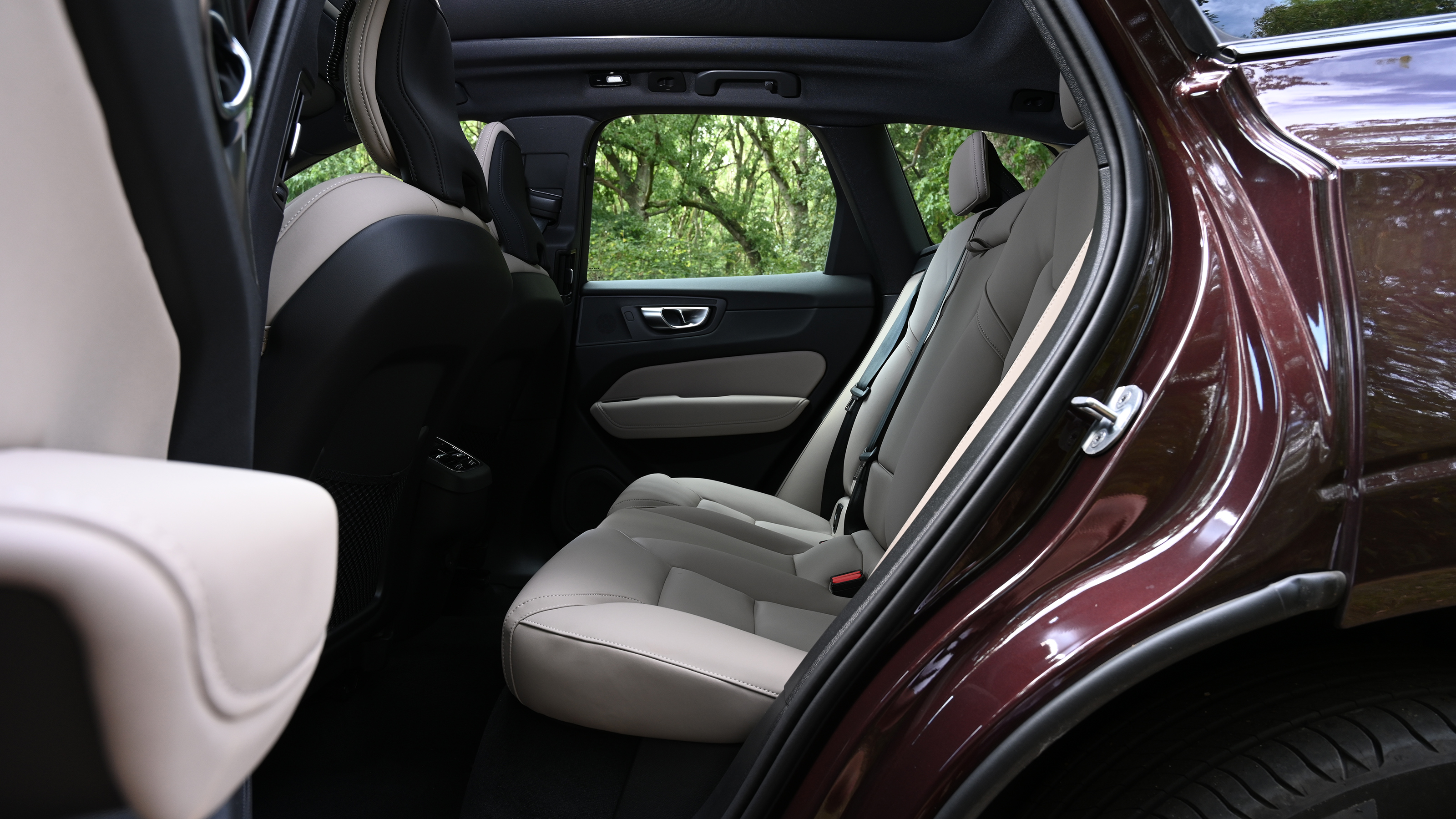 Volvo XC60 - rear seats
