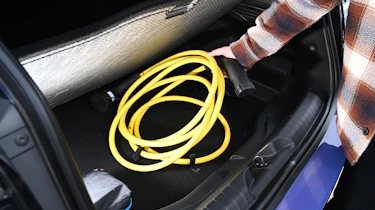 Abarth 600e Scorpionissima - charging cables