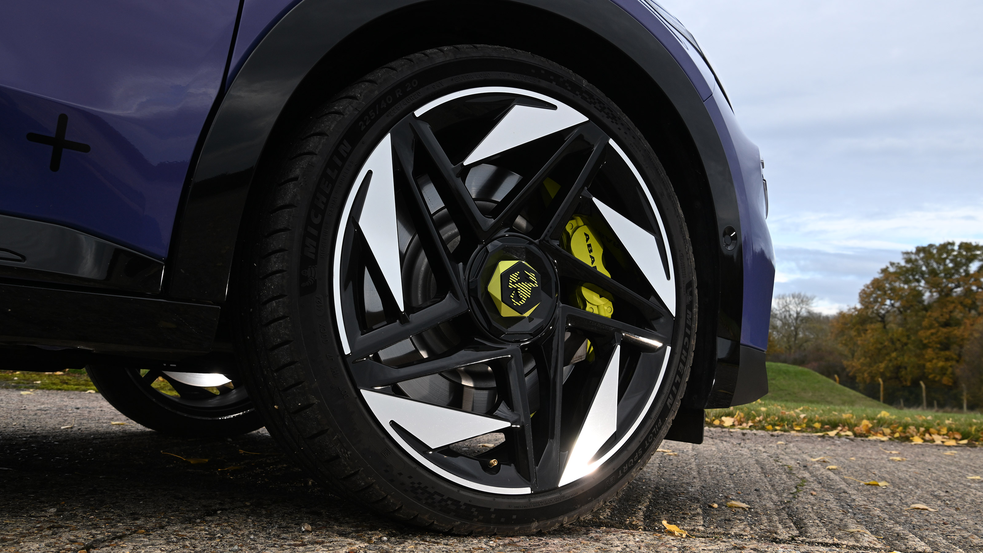 Abarth 600e Scorpionissima - wheel