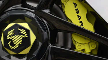 Abarth 600e Scorpionissima - wheel detail