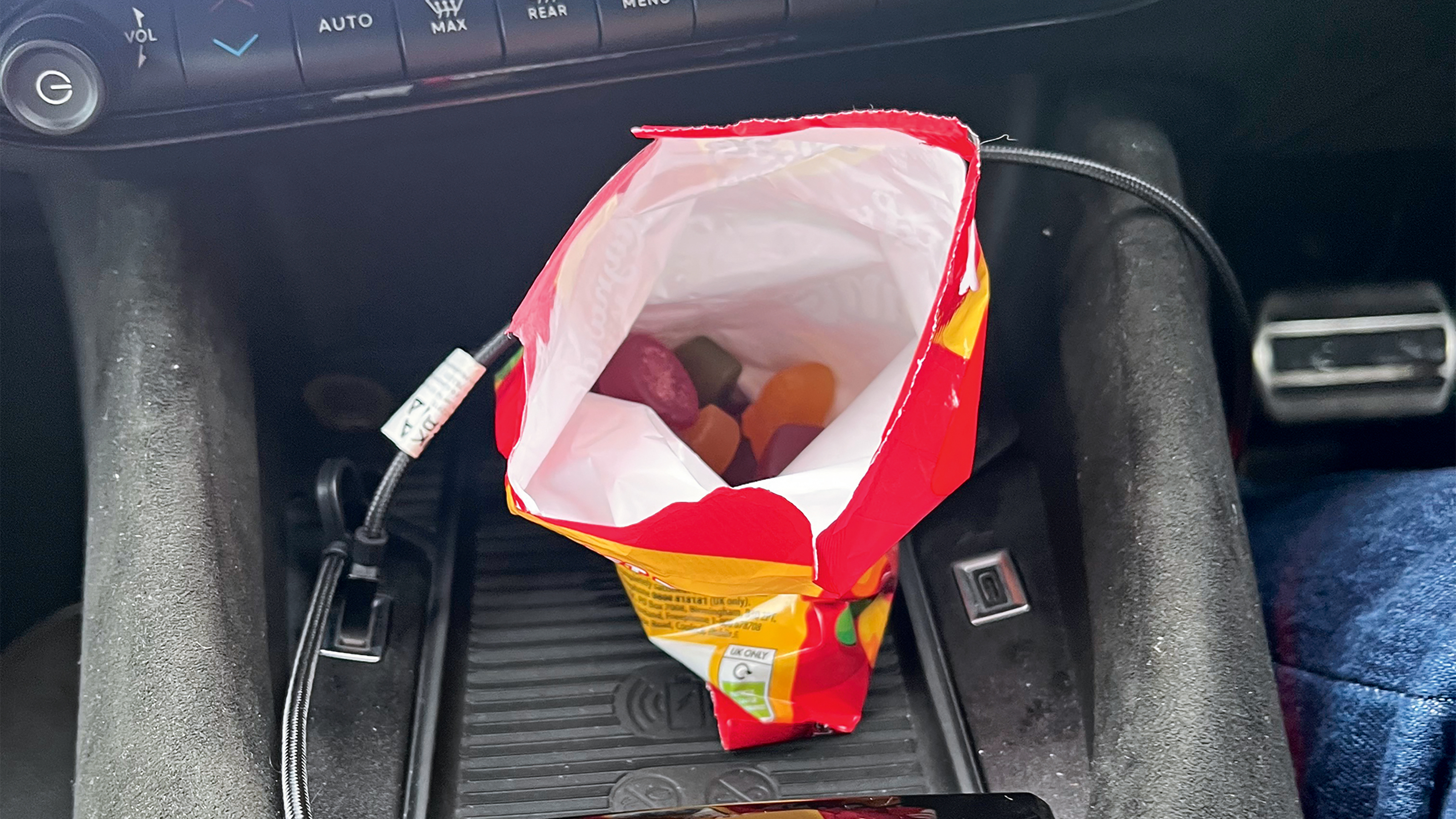 Alfa Romeo Junior Elettrica - driving sweets